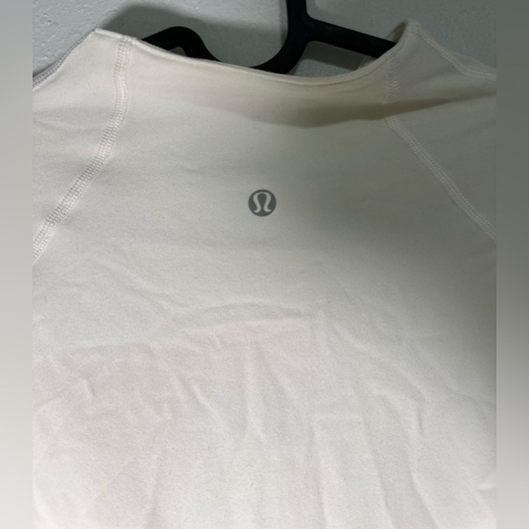 Lululemon Reversible Jacket Off White Perforated Zip-Up Womens 4 - Picture 4 of 9